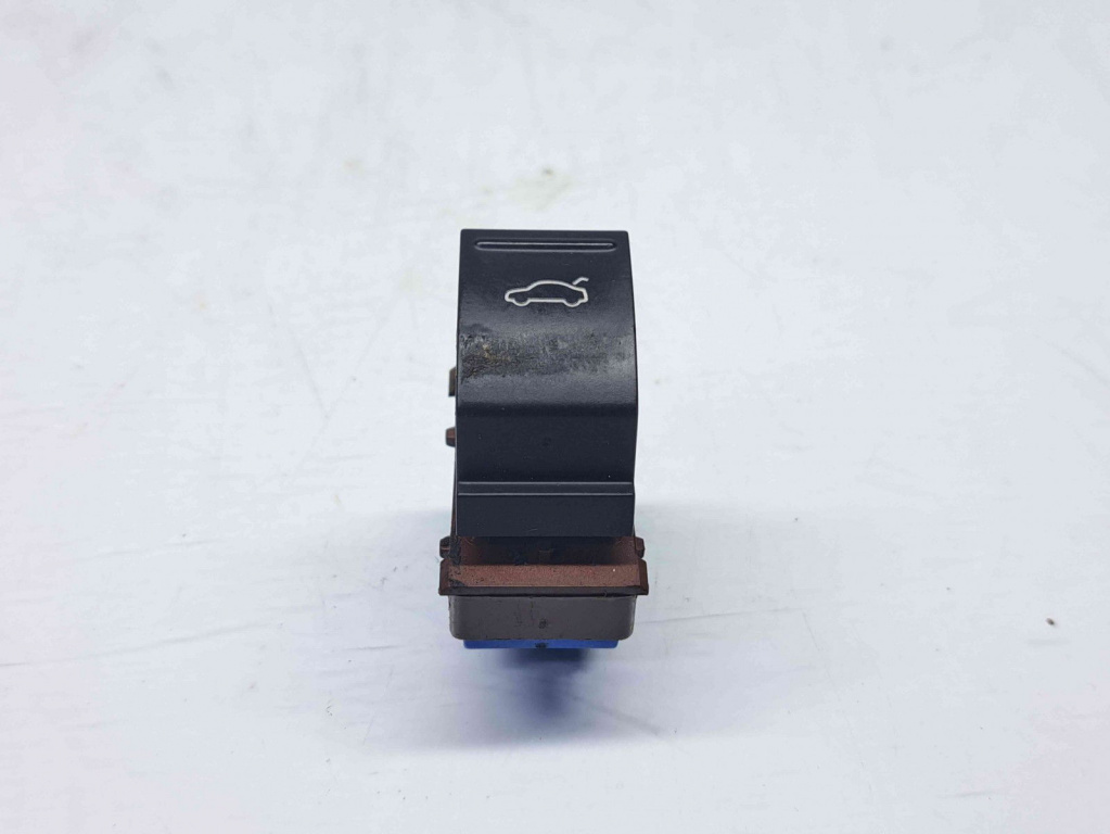 Buton deschidere portbagaj Volkswagen Passat B7 (362) [Fabr 2010-2014] OEM 2.0 TDI CFFB 103KW / 140CP