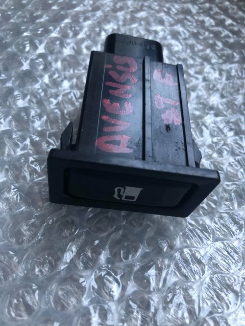 Buton deschidere rezervor stanga fata toyota avensis