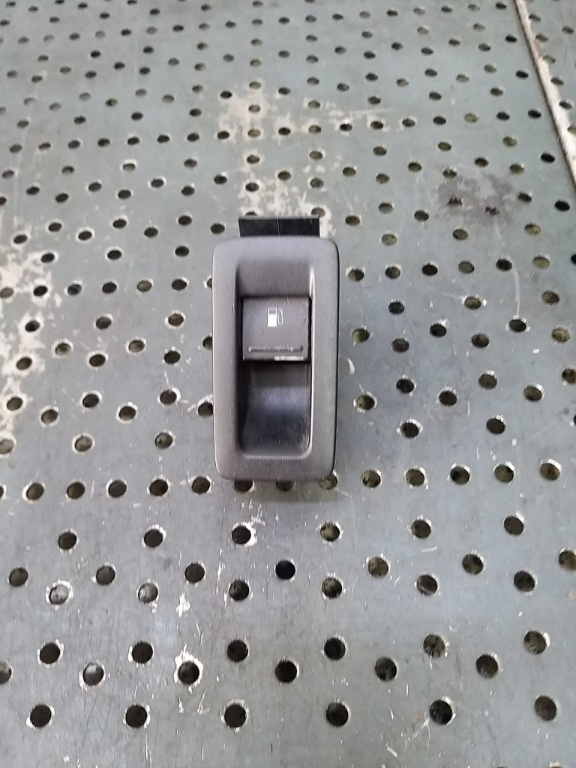 Buton deschidere rezervor vw touran 1t 1t0959551