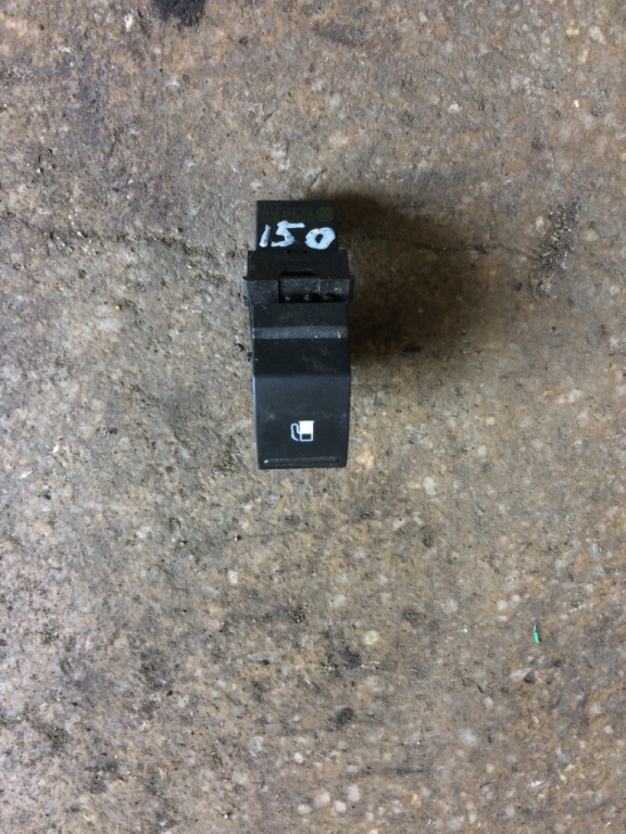Buton deschidere usita rezervor Volkswagen Jetta 5 [2005 - 2011] Sedan 4-usi 2.0 TDI MT (140 hp) (1K2)