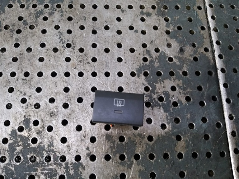 Buton dezaburire luneta vw polo 6r 6r0959621