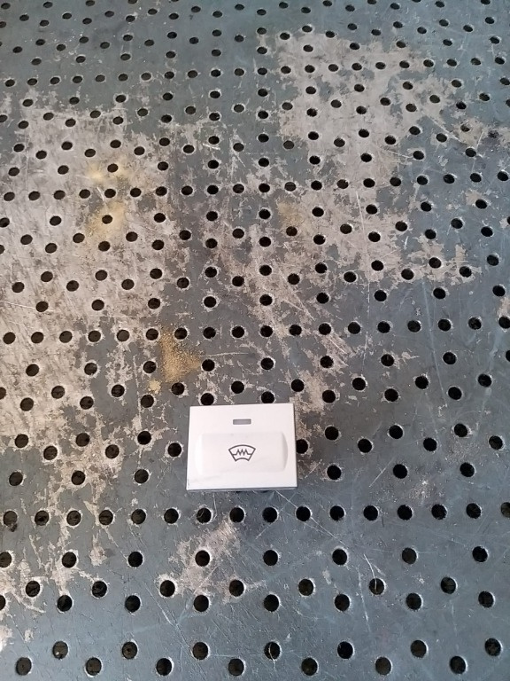 Buton dezaburire parbriz ford kuga 1 18k574ab