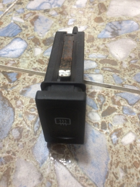 Buton dezaburire Volkswagen VW Passat B5.5 [facelift] [2000 - 2005] Sedan 1.9 TDI 5MT (131 hp) (3B3)