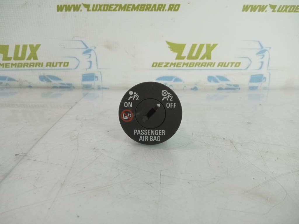 Buton dezactivare airbag 13577258 Opel Astra J [2009 - 2012]