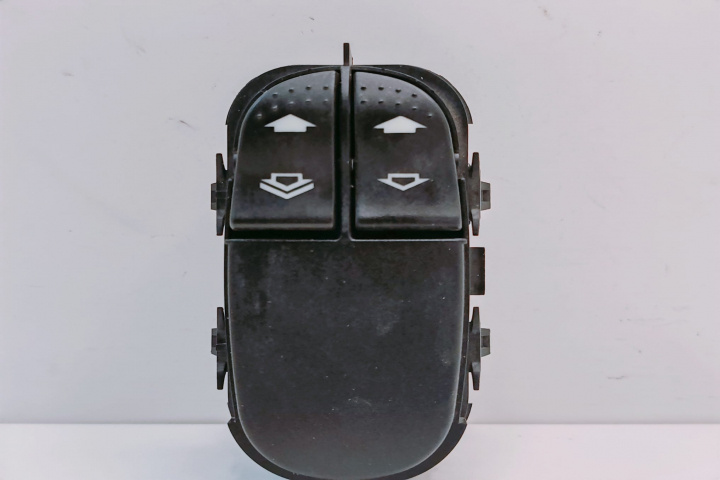 Buton Electric Geamuri fata stanga YS4T14529AA Ford Focus [1998 - 2004]
