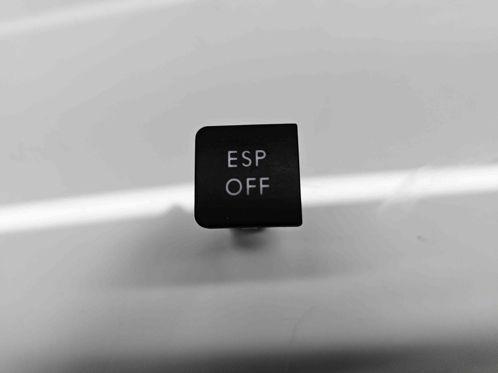 Buton ESP Volkswagen Golf 6 (5K1) [Fabr 2009-2013] 1K0927117D