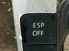 Buton ESP Volkswagen VW Passat B6 [2005 - 2010] wagon 5-usi 2.0 TDI MT (140 hp)