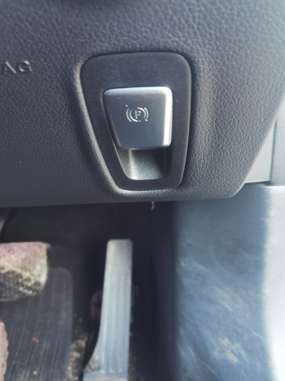 Buton frana de mana Mercedes E class w213 an 2018