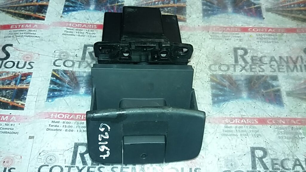 buton frana ELECTRICA RENAULT ESPACE 4 8200048590-D / 8200048590 D / 8200048590D,