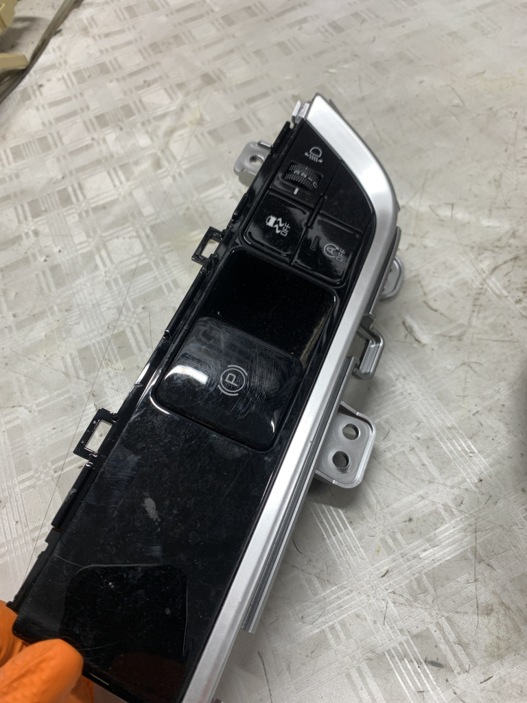 Buton frana mana Kia Sportage 1.6 Benzina 2022, 93700R2630