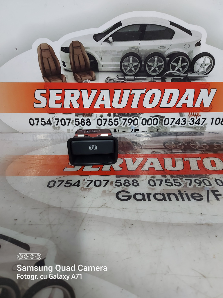 Buton frana mana Mercedes-Benz GLA-Class (2013->) [X156] 2.2 Motorina 2016, A2469050451