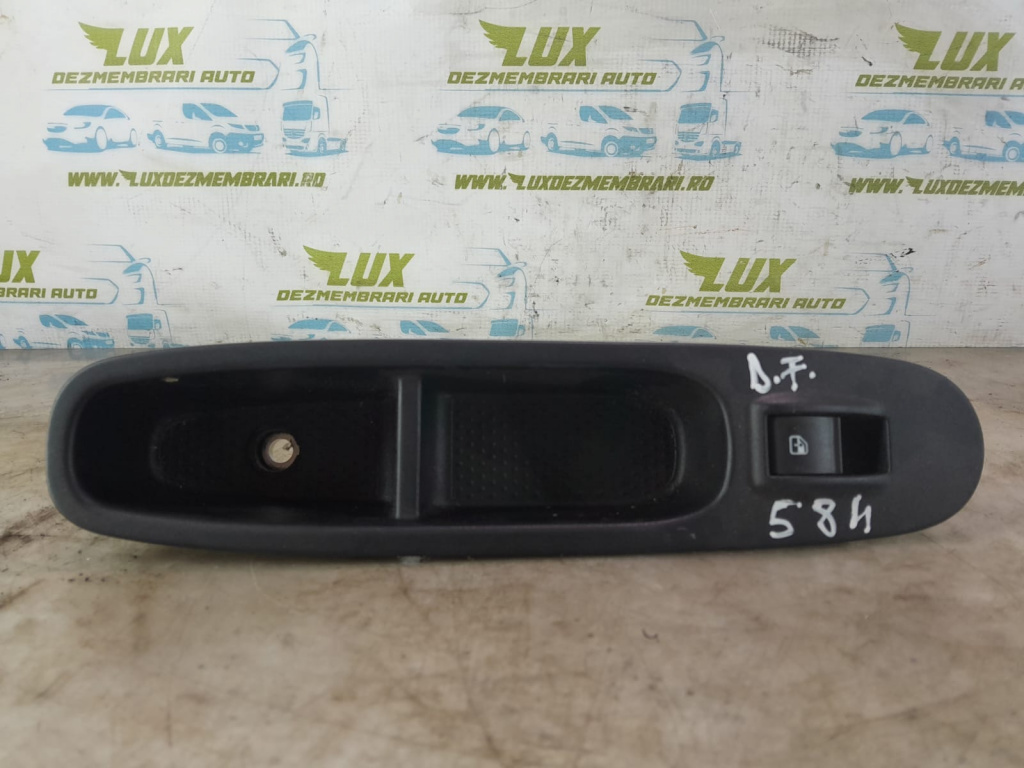 Buton geam 735500049 Fiat Punto 3 [2th facelift] [2012 - 2020] 1.4 benzina 1574266