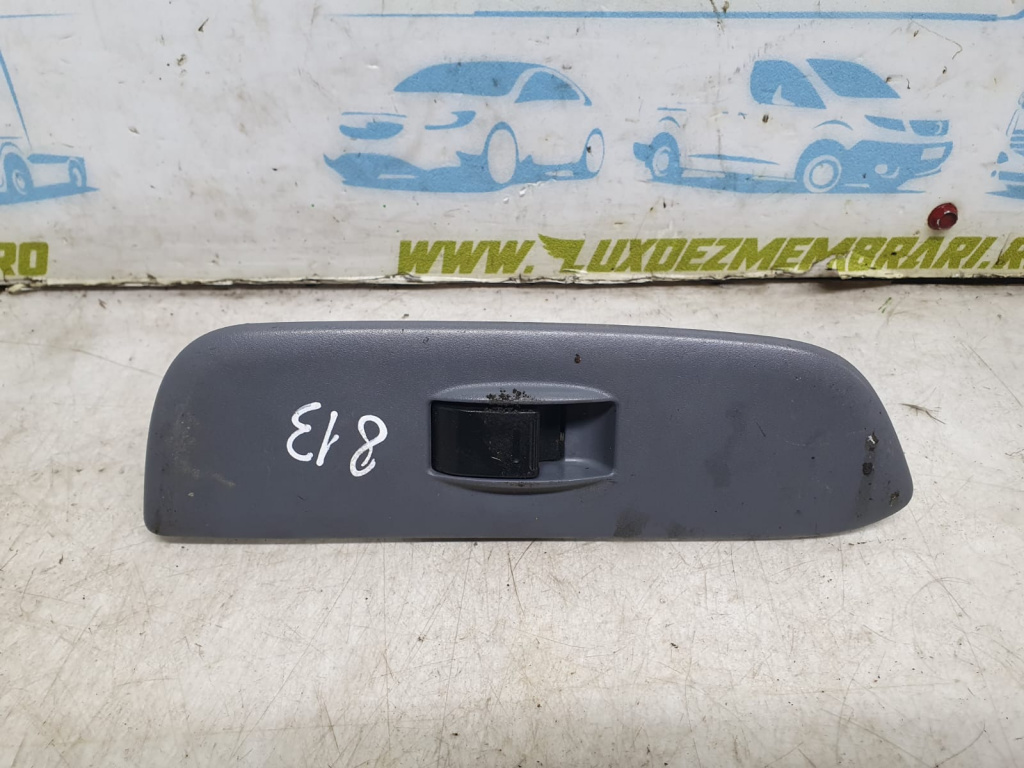 Buton geam 74231-42140 Toyota Rav 4 2 [facelift] [2003 - 2006] 2.0 d-4d 1CD-FTV