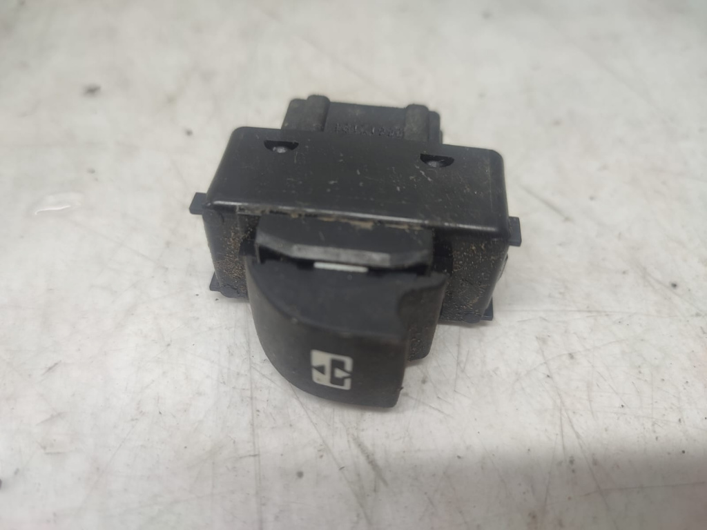 Buton geam 96612184 Peugeot 207 [2006 - 2009] 1.6 hdi 9H01