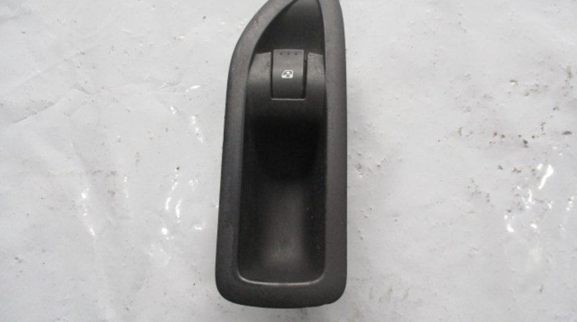 BUTON GEAM CU MANER DREAPTA SPATE RENAULT LAGUNA 2 FAB. 2001 – 2007 ⭐⭐⭐⭐⭐