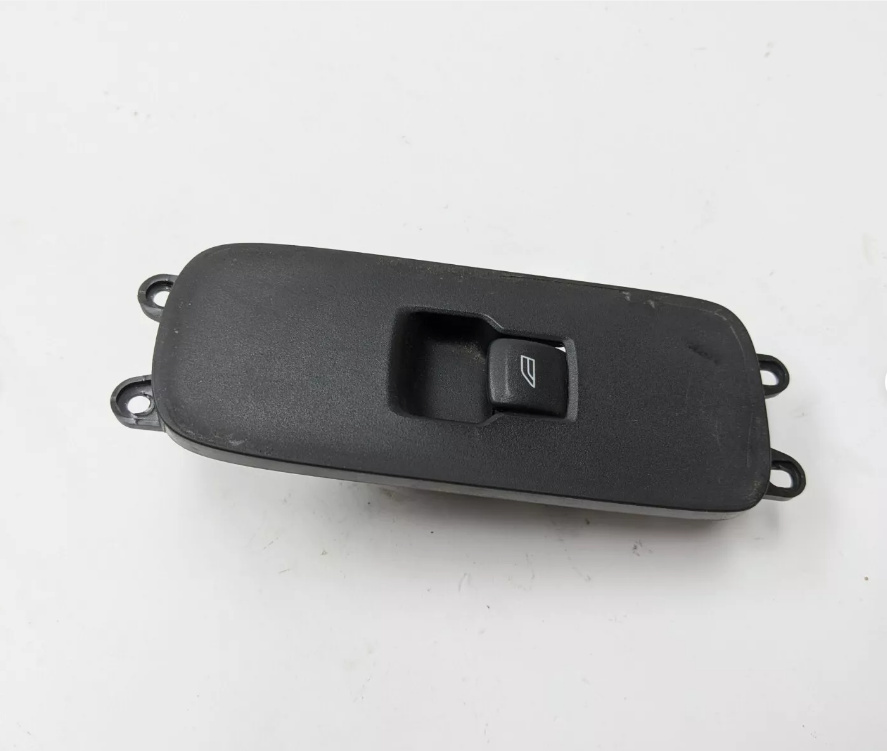 Buton geam dreapta fata 31272012 Volvo V60 an fab. 2010 - 2018