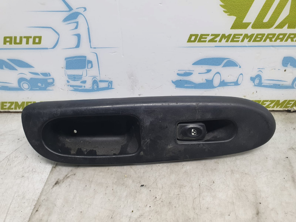 Buton geam dreapta fata 7700433532 Renault Clio 2 [1998 - 2005]