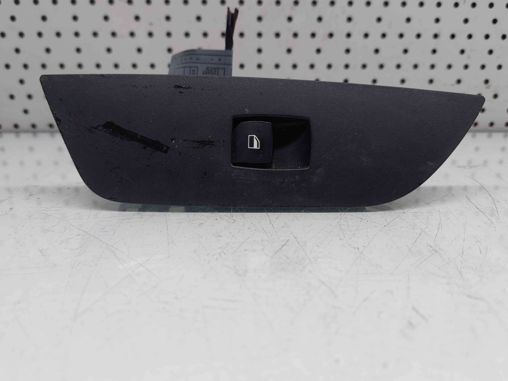 Buton geam dreapta fata Bmw X1 (E84) [Fabr 2009-2015] 6935534