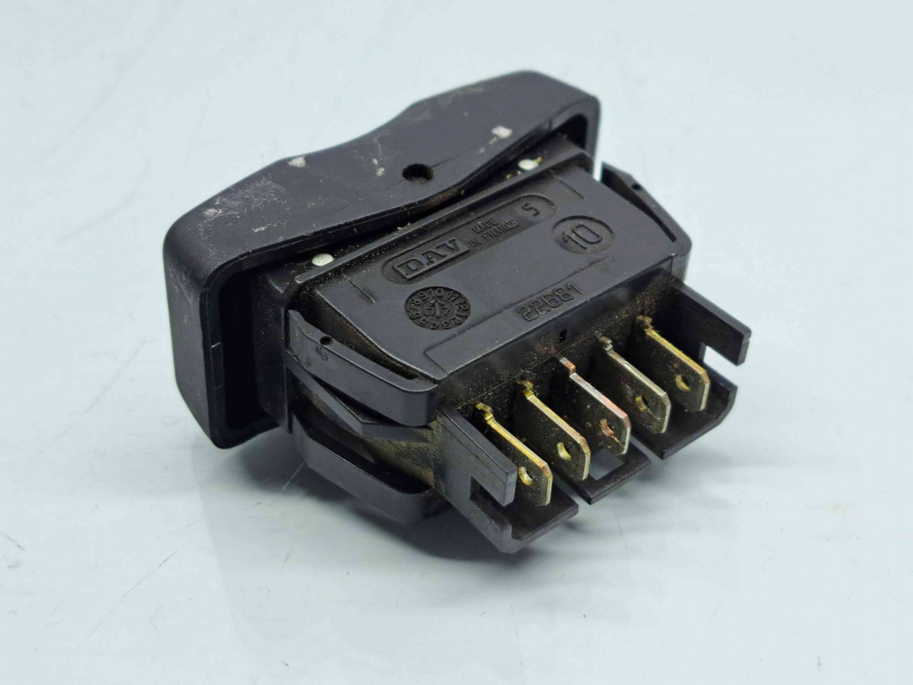 Buton geam dreapta fata Dacia Logan (LS) [Fabr 2004-2012] OEM
