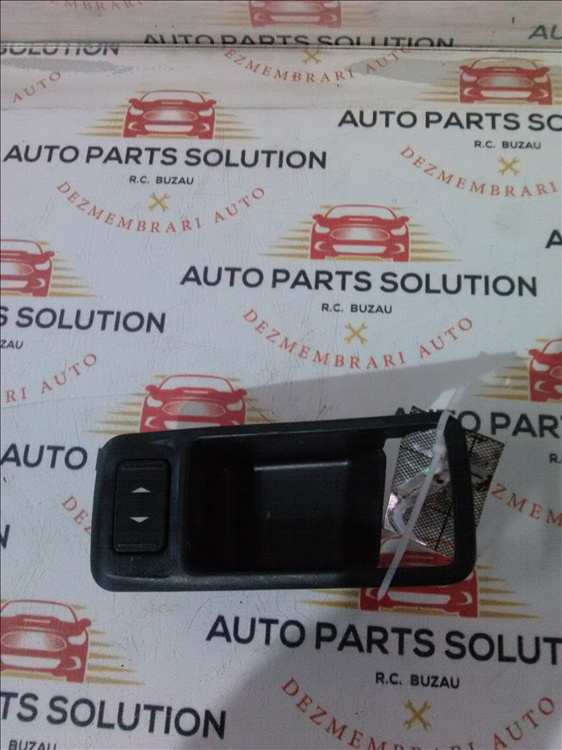 Buton geam dreapta fata FORD FOCUS 2 an fabr. 2007