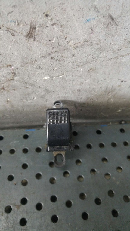 Buton geam dreapta fata mazda 6 break