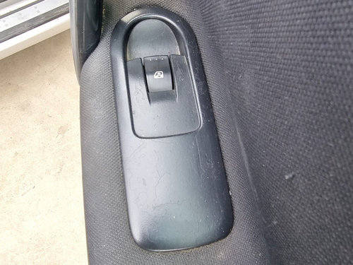 Buton geam dreapta fata Renault Scenic 2 [Fabr 2003-2008] 1.5 DCI K9K734 76KW / 103CP