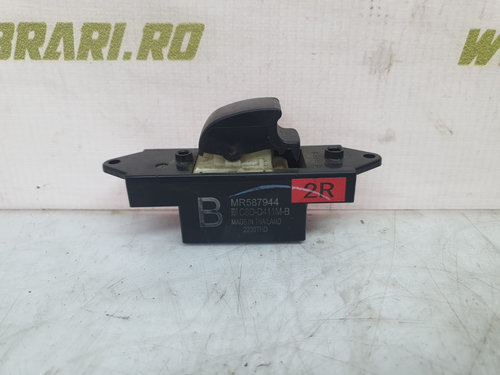 Buton geam dreapta fata/spate mr587944 Mitsubishi Lancer X [2007 - 2011]