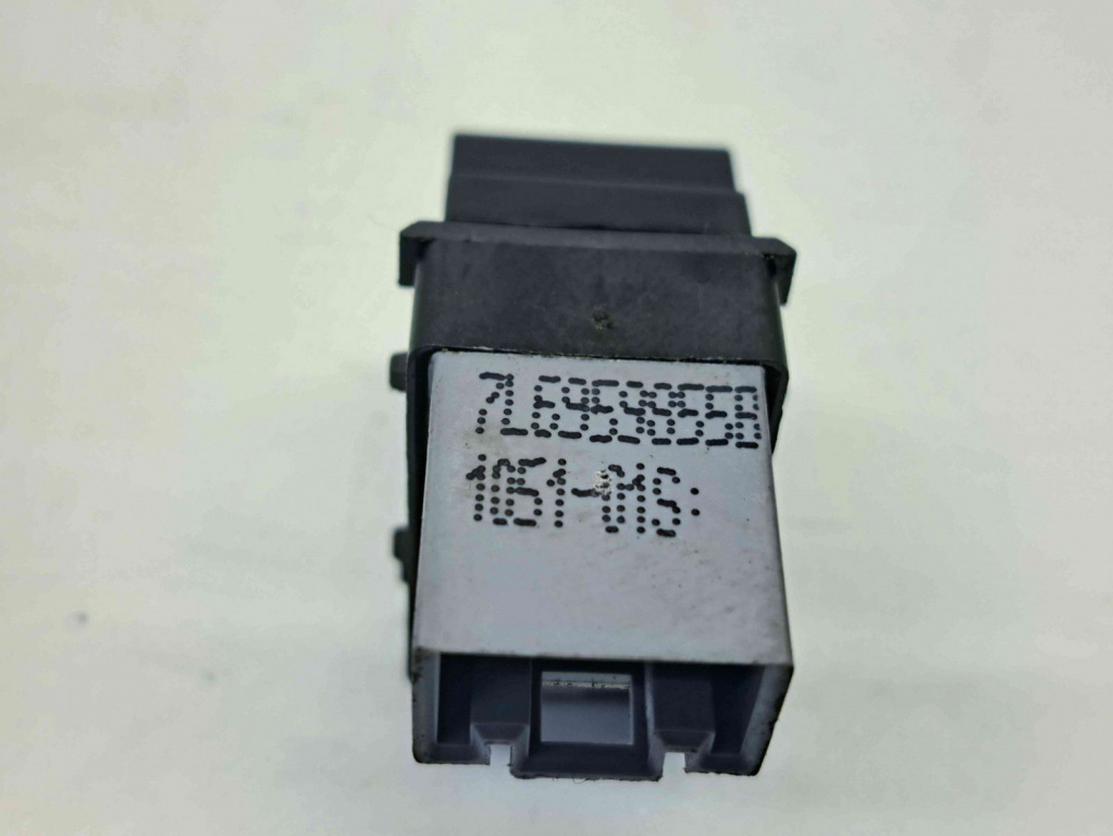 Buton geam dreapta fata Volkswagen Passat B7 (362) [Fabr 2010-2014] 7L6959855B 2.0 TDI CFFB 103KW / 140CP