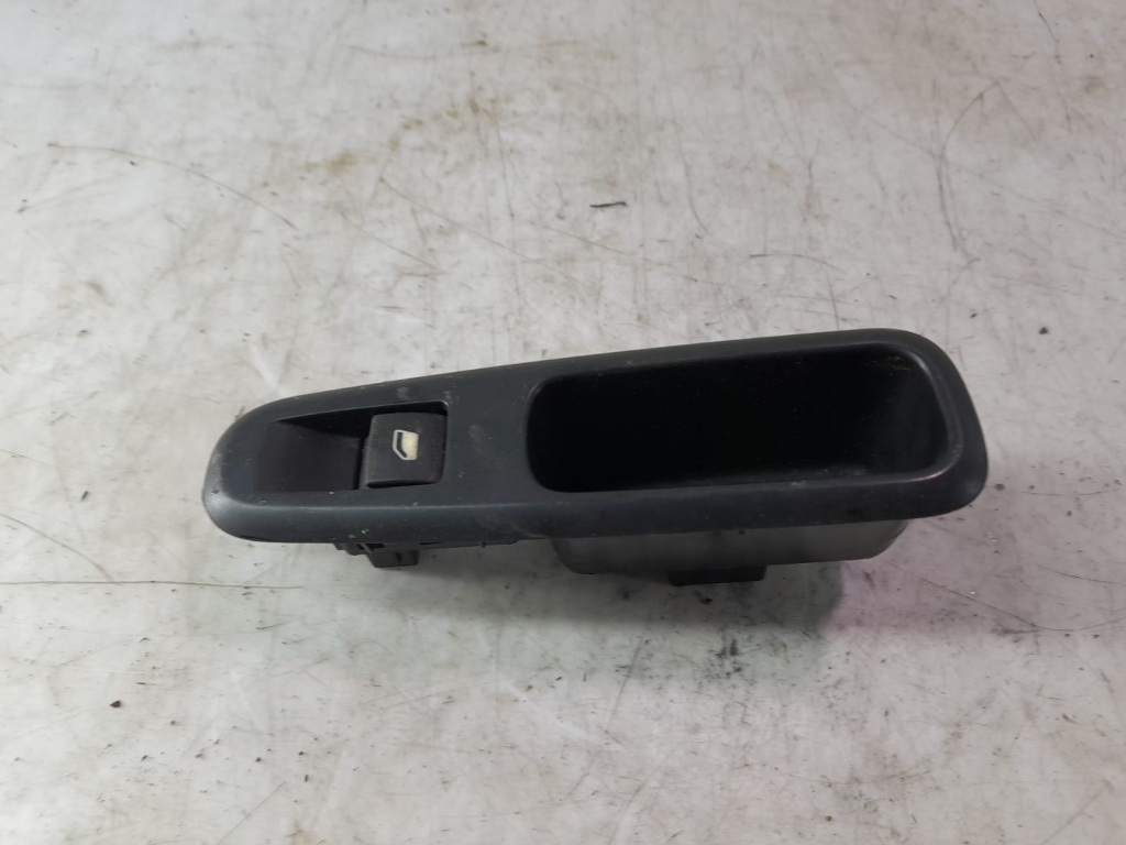 Buton geam dreapta spate 96759764ZD Peugeot 3008 [2010 - 2013] 1.6 hdi 9HD