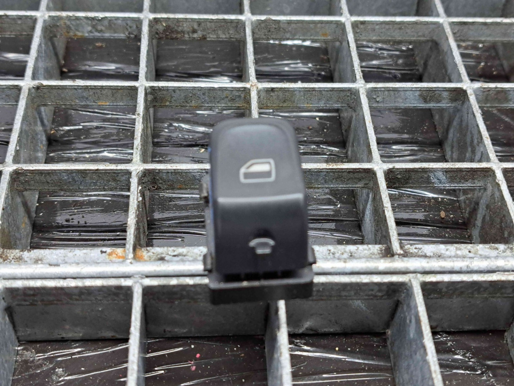 Buton geam dreapta spate Audi A4 (8K5, B8) Avant [Fabr 2008-2015] 8K0959855A