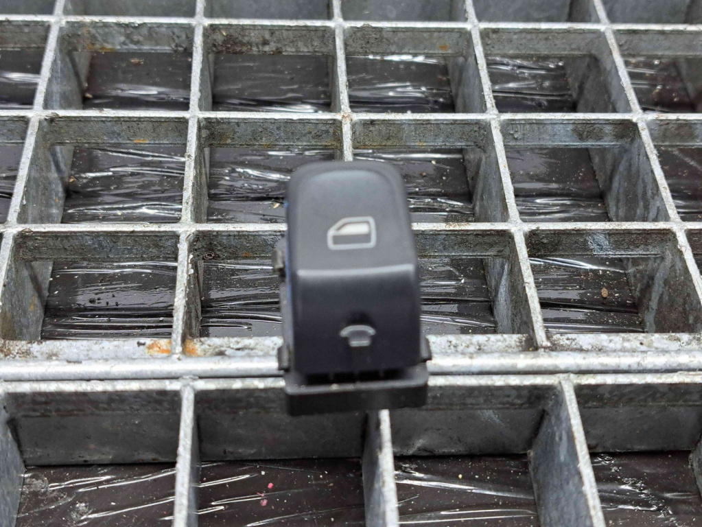 Buton geam dreapta spate Audi A4 (8K5, B8) Avant [Fabr 2008-2015] 8K0959855A