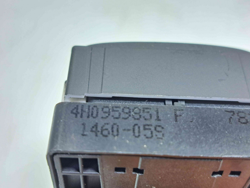 Buton geam dreapta spate Audi A8 (4H) [Fabr 2010-2017] 4H0959851