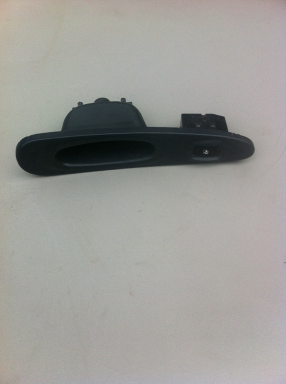 Buton geam dreapta spate Hyundai Lantra J2 [1995 - 1998] Sportswagon wagon 1.6 MT (90 hp) (J-2)