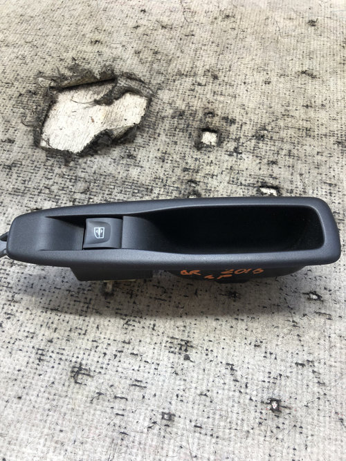 Buton geam dreapta spate Renault Captur 1.5 Motorina 2015, 829614619R