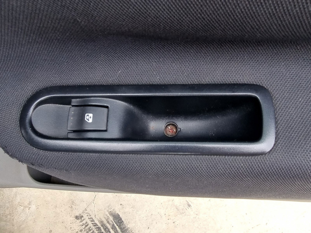 Buton geam dreapta spate Renault Scenic 