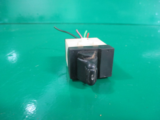 BUTON GEAM ELECTRIC COD 56010092AA JEEP CHEROKEE KJ FAB. 2001 - 2008 ⭐⭐⭐⭐⭐