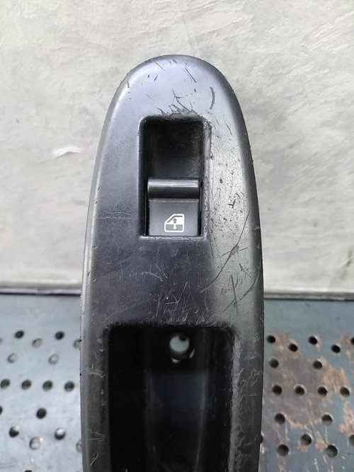 Buton geam electric dreapta fata alfa romeo 159 939 156077485