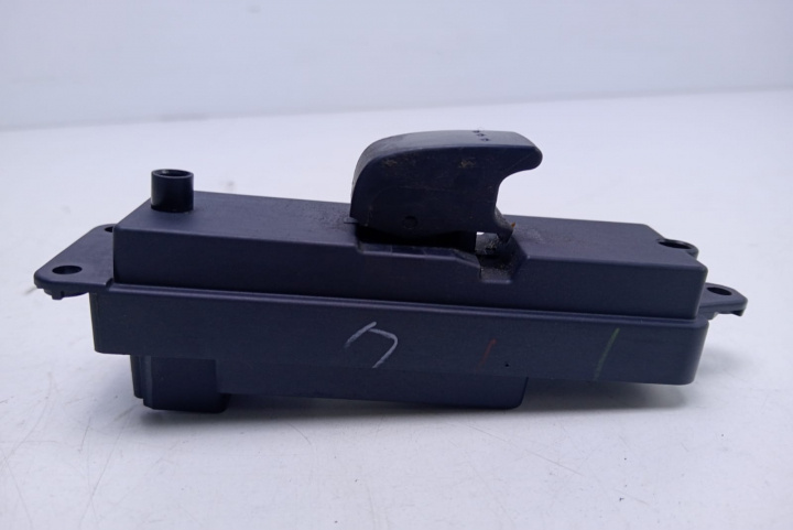 Buton geam electric dreapta fata BP4K66370 Mazda 3 BK [2003 - 2006]