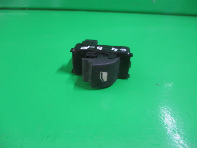 BUTON GEAM ELECTRIC DREAPTA FATA CITROEN C4 FAB. 2004 – 2011 ⭐⭐⭐⭐⭐