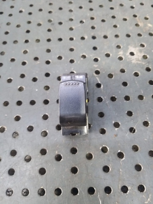 Buton geam electric dreapta fata fiat sedici 189