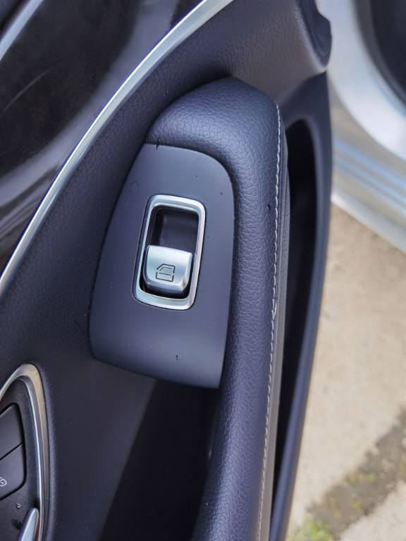 Buton geam electric dreapta fata Mercedes S350 cdi W222
