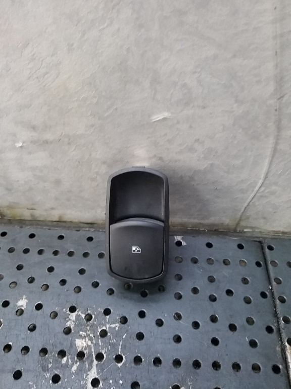 Buton geam electric dreapta fata opel corsa e x10