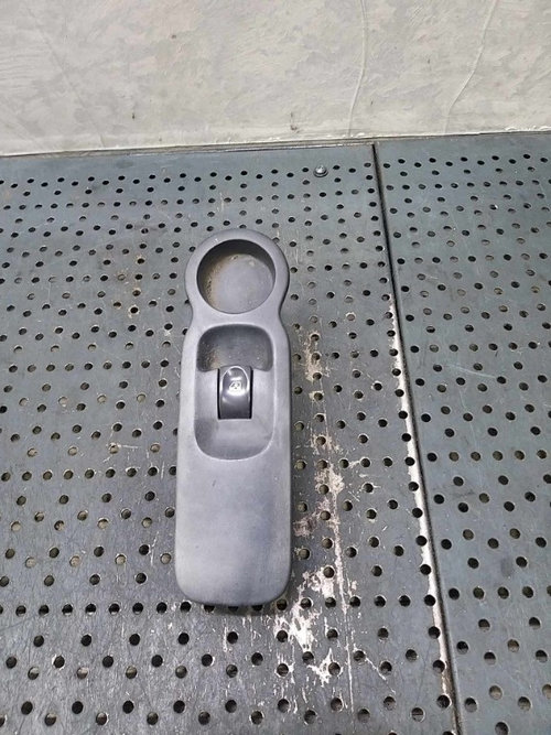 Buton geam electric dreapta fata renault modus 8200278436