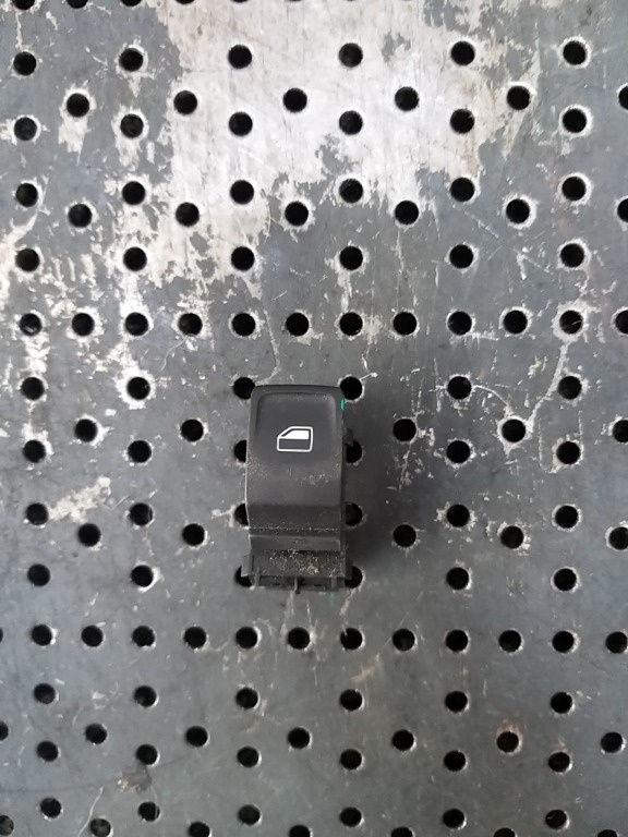 Buton geam electric dreapta fata seat toledo 4 kg3 6ja959855
