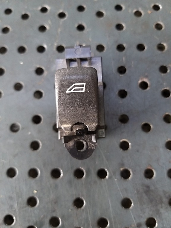 Buton geam electric dreapta fata volvo xc60 31394841