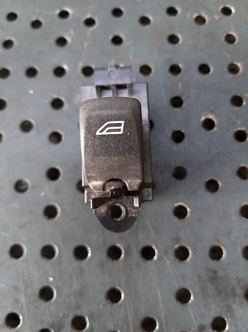 Buton geam electric dreapta fata volvo xc60 31394841