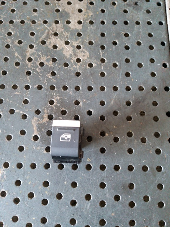Buton geam electric dreapta spate audi a3 8y 4k0959855