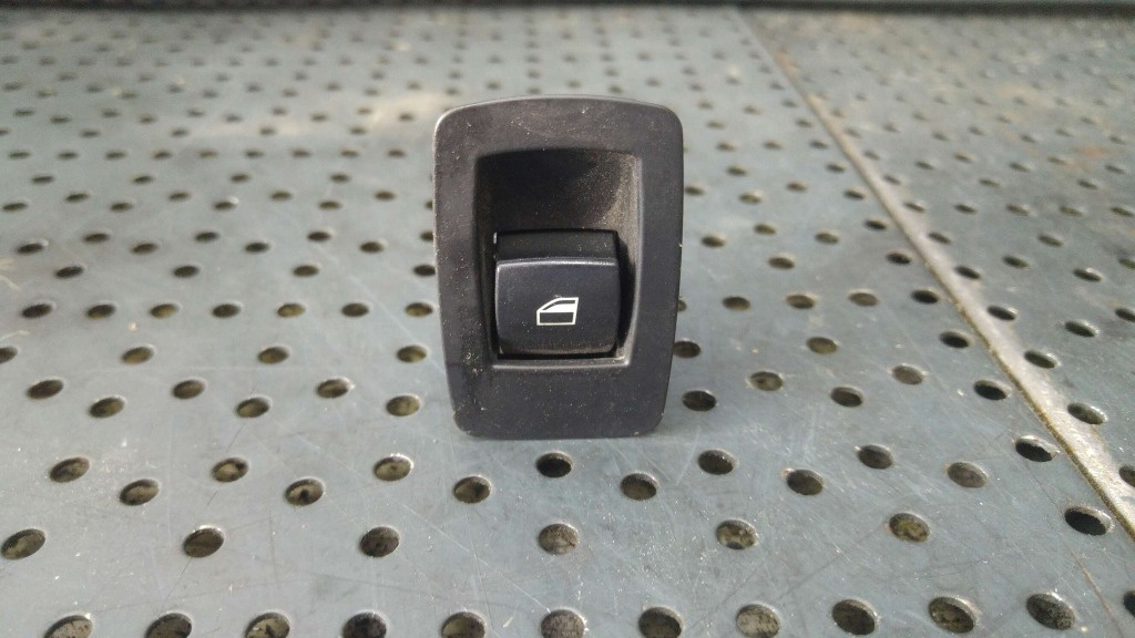 Buton geam electric dreapta spate bmw seria 3 e90 e91 15939900 6945874