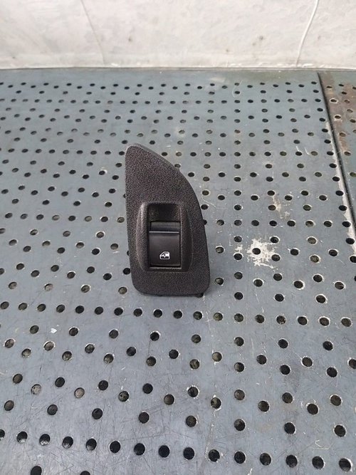Buton geam electric dreapta spate fiat bravo 2 198