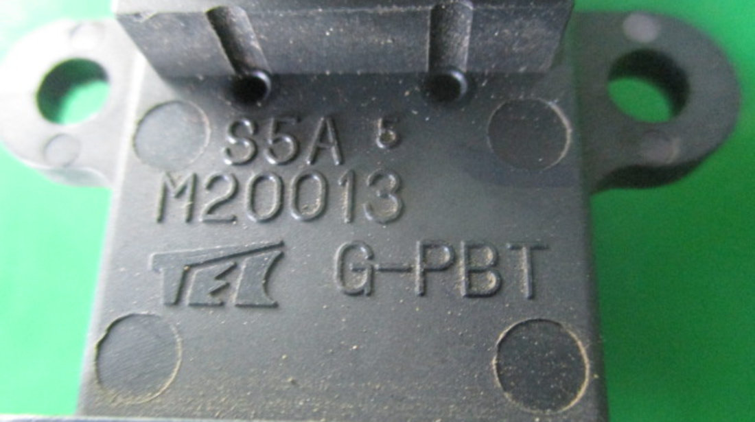 BUTON GEAM ELECTRIC DREAPTA SPATE HONDA CR-V 2 4X4 FAB. 2001-2006 ⭐⭐⭐⭐⭐